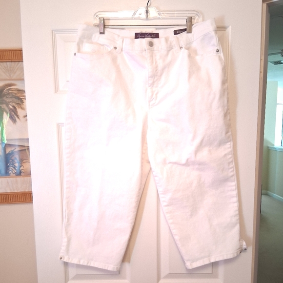 Gloria Vanderbilt High Rise 5 Pocket "Swan" Capri Jeans. Size 18 Plus Size - Picture 4 of 9